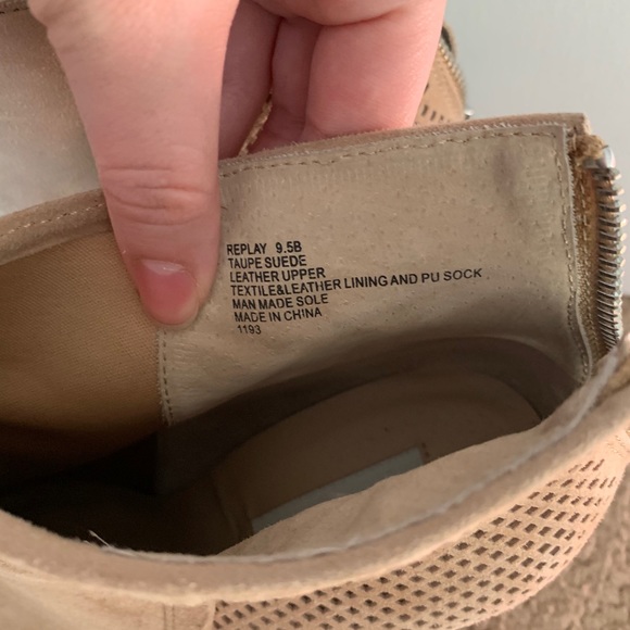 STEVE MADDEN BOOTS - Picture 6 of 6